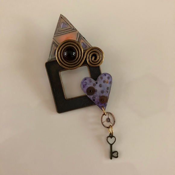 “KEY TO MY HEART” Pin - Picture 1 of 5